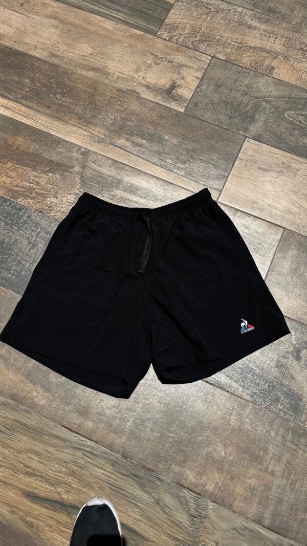 SHORT LECOQ ESS BOARDSHORT
