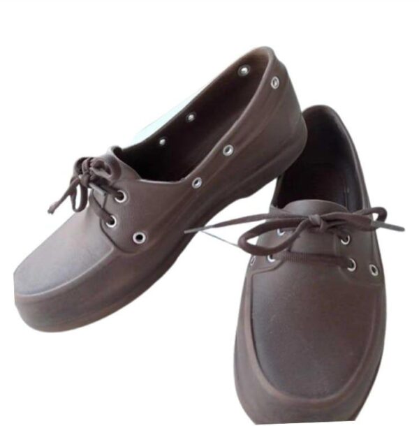 ZAPATO HUMMS TIMMON CON CORDONES CAPUCCINO INFANTIL